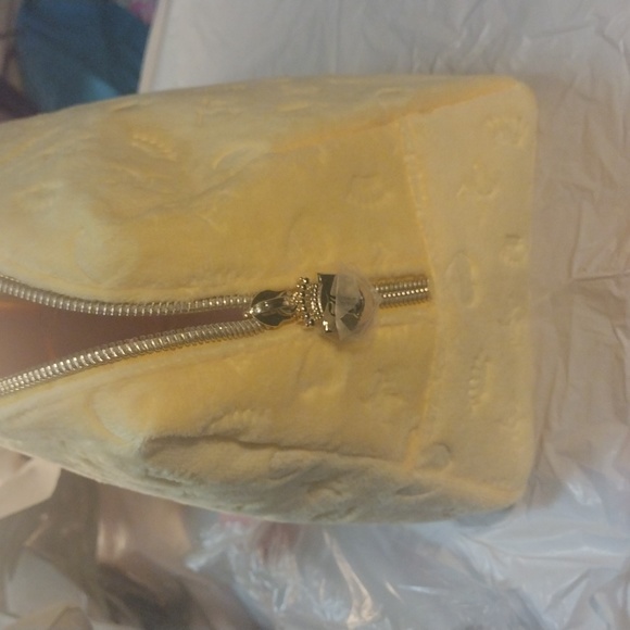 NEW!! Juicy Couture plush Bag - Picture 9 of 11